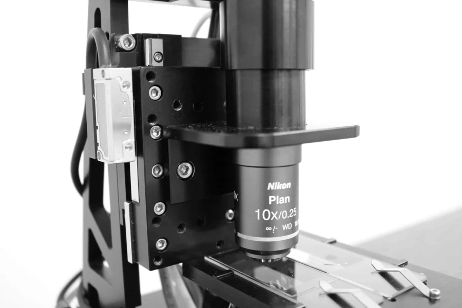 Figure 1: An MMX™-25 direct drive stage with a 1.25-nanometer resolution