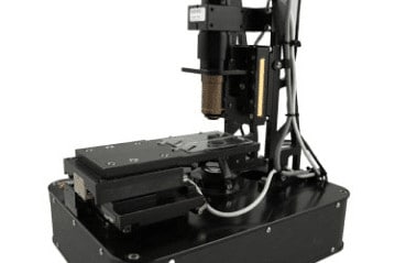 Example of an automated digital microscope with XY Slide positioning and Z objective focusing